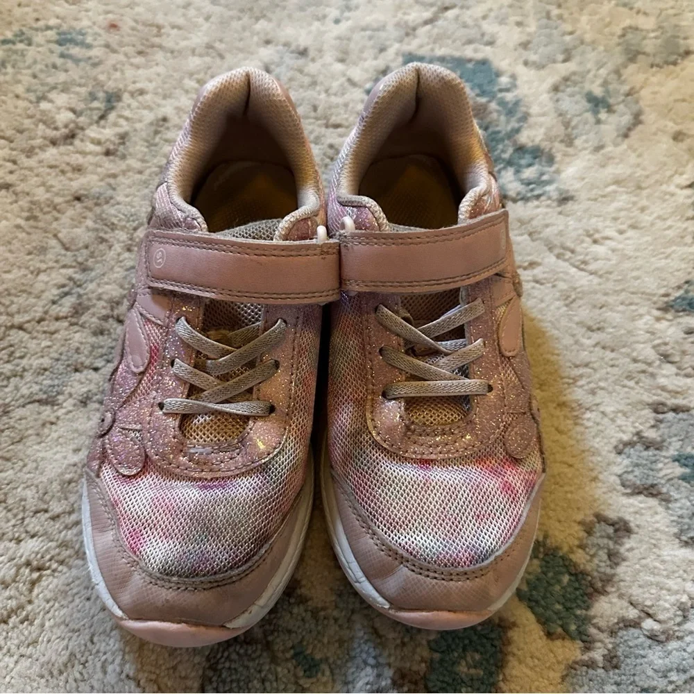 🌟3/$20🌟 Stride Rite sneakers size 1W